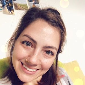 Meet your Posher, Caitlin